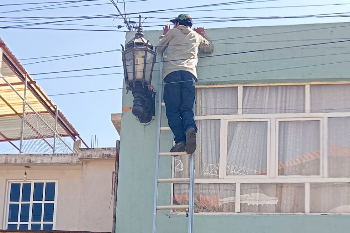 Gobierno de Huamantla mejora la visibilidad y seguridad con la renovación de luminarias